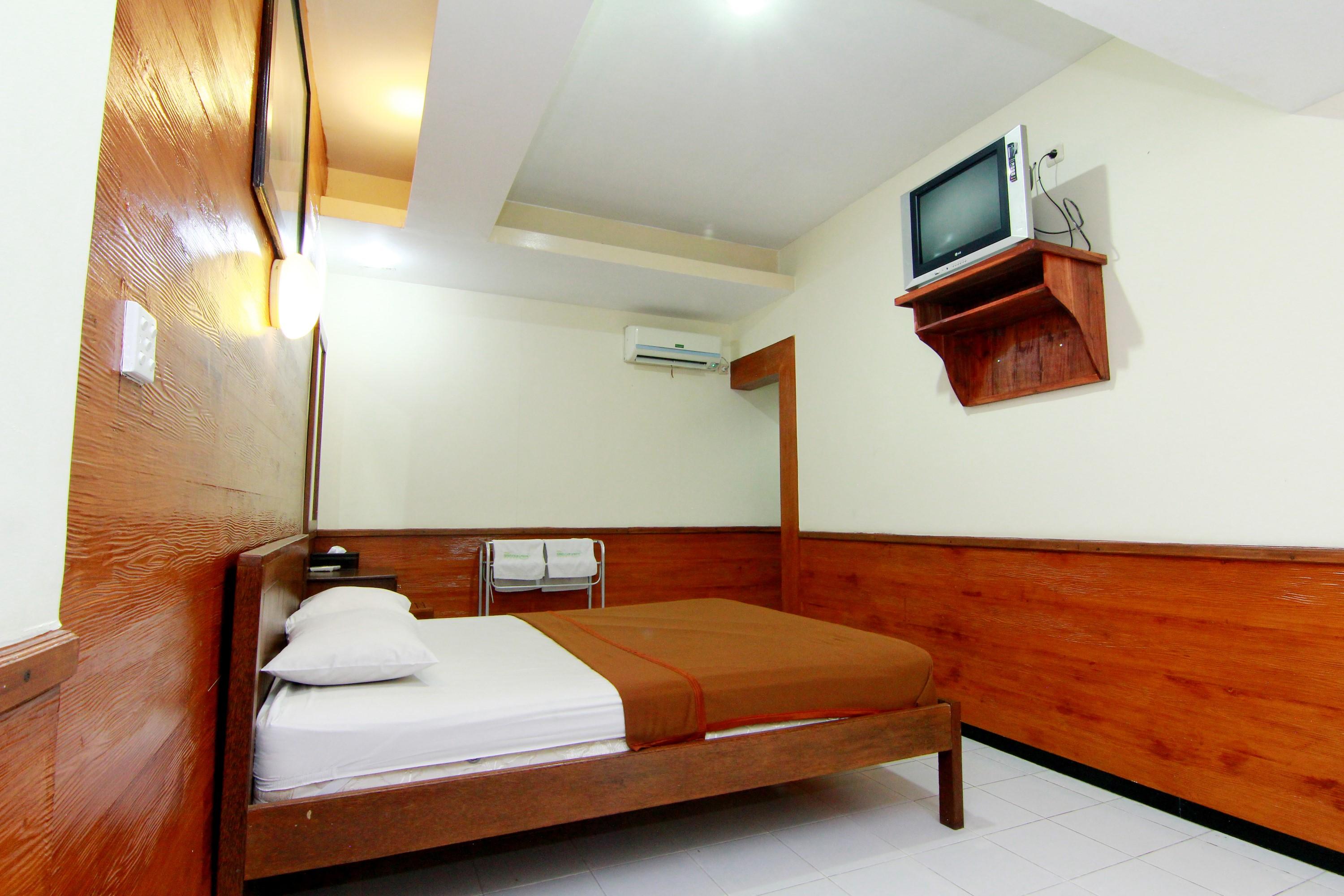 The Soemarsono Hotel Maguwo Buitenkant foto