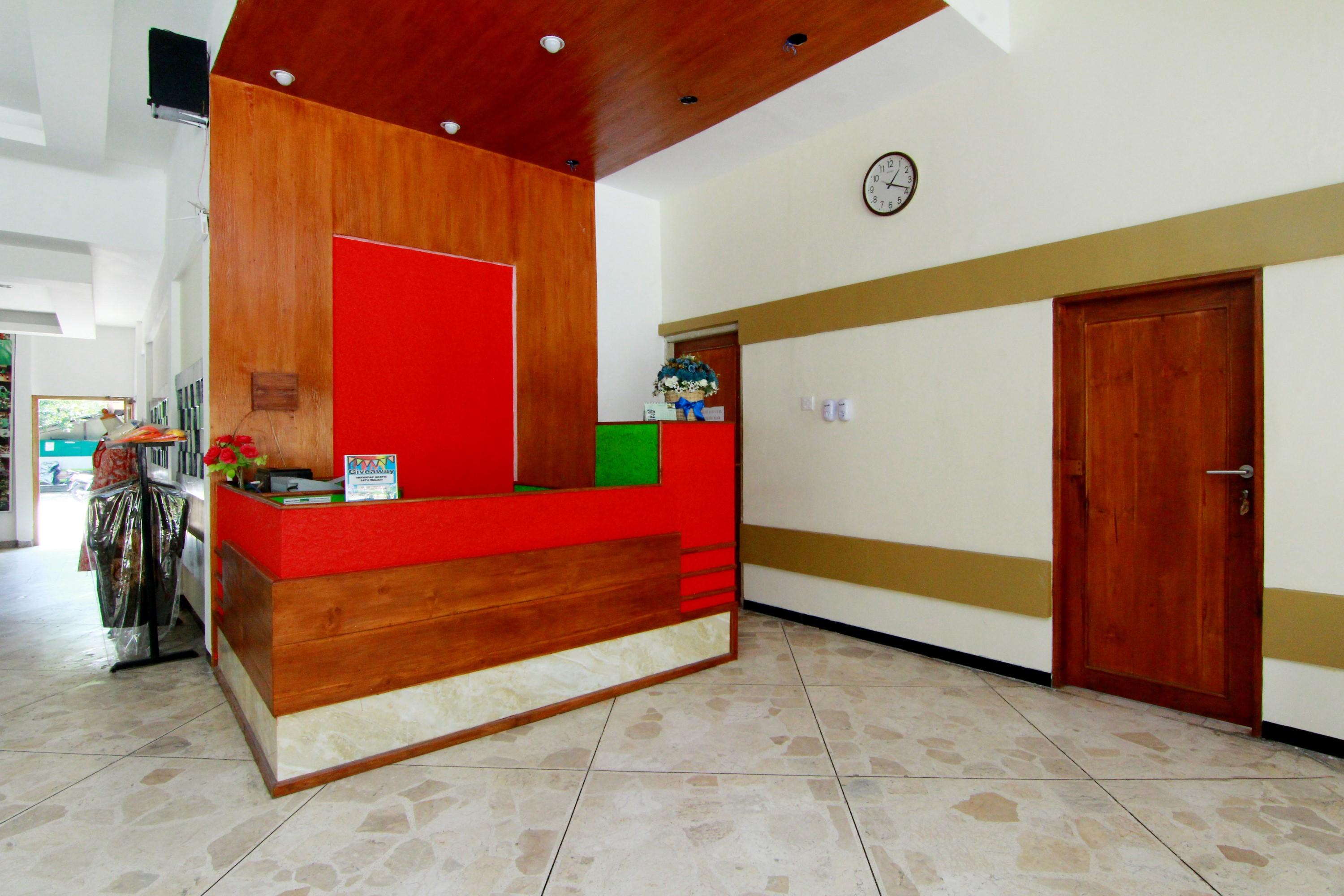 The Soemarsono Hotel Maguwo Buitenkant foto