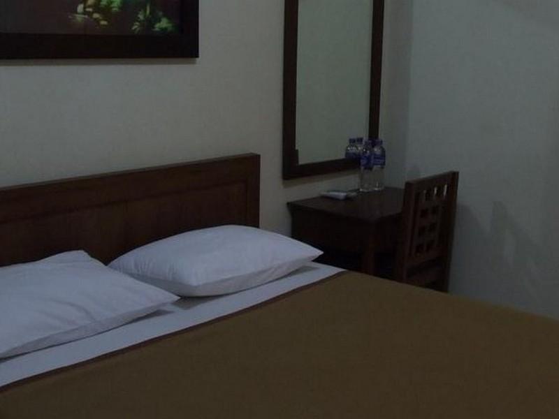The Soemarsono Hotel Maguwo Buitenkant foto